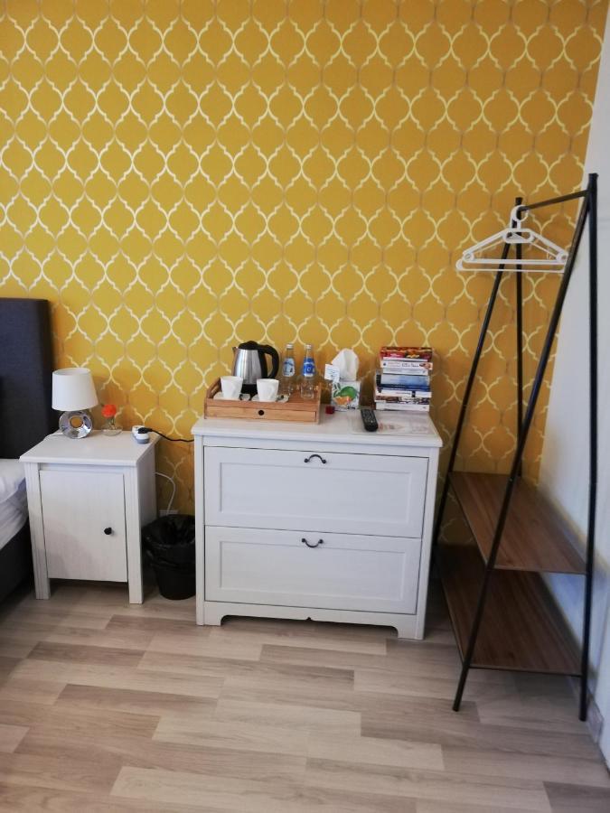 7Th Room Guest House ออชเวียนชิม ภายนอก รูปภาพ
